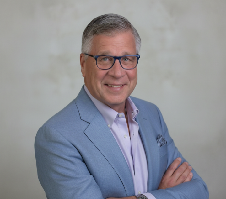 Stephen Rotay headshot