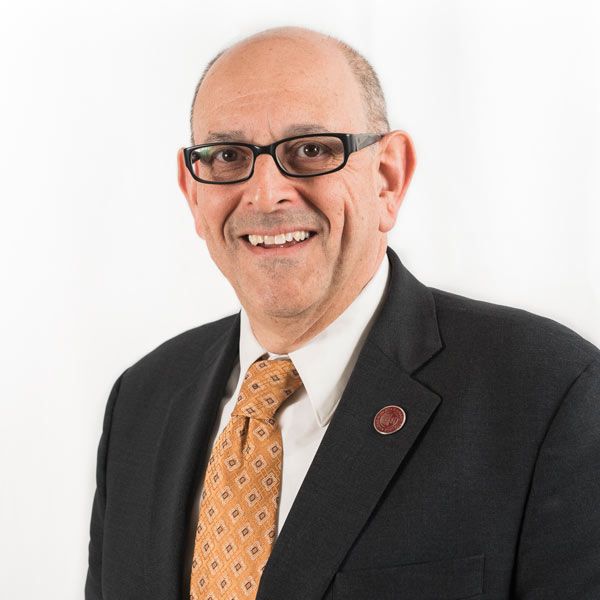 Vince Vicari headshot